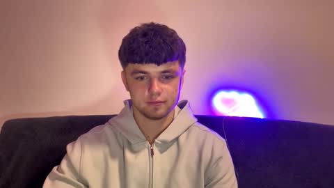 Mike online show from November 2025 07:36:02 PM