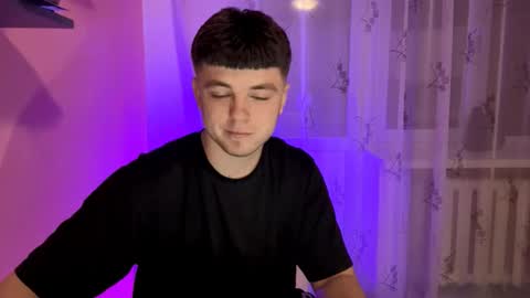 Mike online show from November 2025 06:35:02 PM