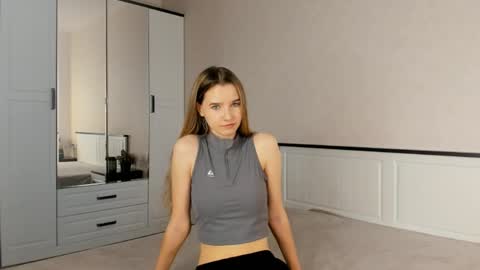 onyxvespera online show from June 2026 07:03:02 AM