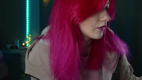 Hannah online show from December 2025 06:47:02 PM