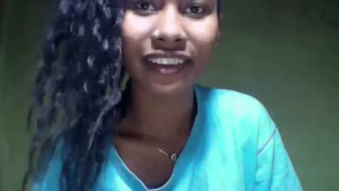 oolyette online show from October 2025 07:25:02 AM