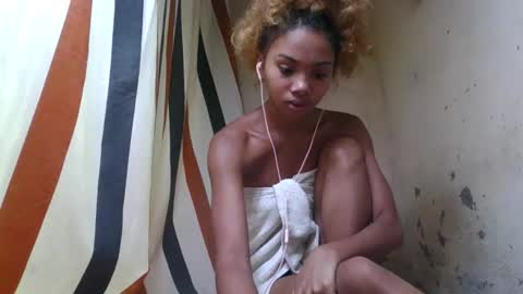 Snapshot of oooosoavizara chatting on June 2026 08:13:02 AM oooosoavizara online show from June 2026 08:13:02 AM