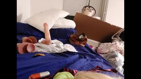 TsJojo online show from February 2025 04:04:01 AM