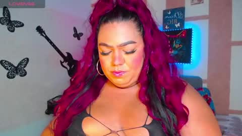 Snapshot of opraxbell chatting on June 2026 02:49:01 AM OpraxBell online show from June 2026 02:49:01 AM