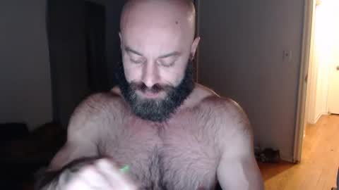 Snapshot of oregon87 chatting on December 2024 04:59:01 AM The Oregon Lumberjack online show from December 2024 04:59:01 AM