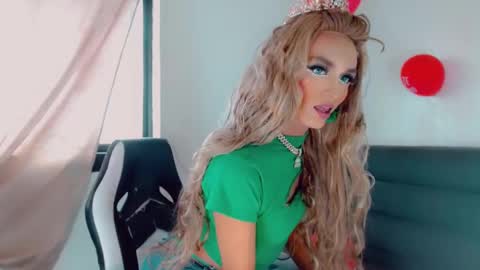 Oriana braom online show from February 2025 07:17:02 PM