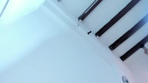 Snapshot of oriana_guzman chatting on February 2025 12:16:01 PM Miss Guzman online show from February 2025 12:16:01 PM