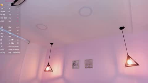 Snapshot of oriana_guzman chatting on September 2025 10:44:01 PM Miss Guzman online show from September 2025 10:44:01 PM