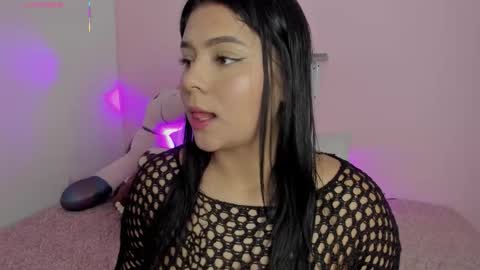 Snapshot of oriana_guzman chatting on December 2025 07:53:02 PM Miss Guzman online show from December 2025 07:53:02 PM