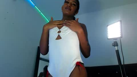 Oriana online show from January 2025 02:03:02 PM