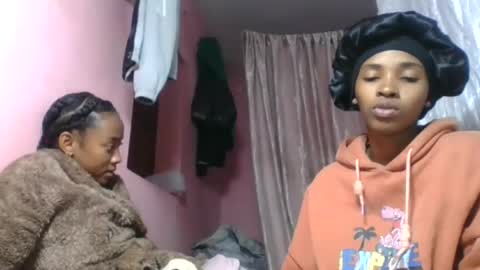orianie064 online show from July 2026 06:43:01 PM