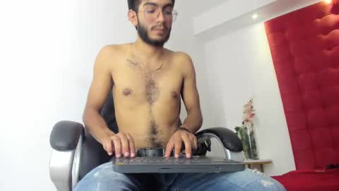 orion y perla online show from February 2025 06:41:01 AM