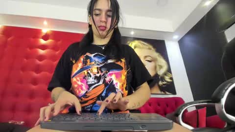 orion y perla online show from February 2025 10:16:02 AM