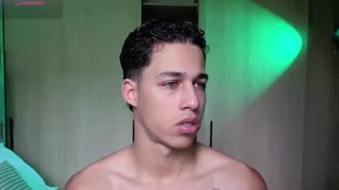 Orionblaze 69  online show from November 2025 04:30:02 PM