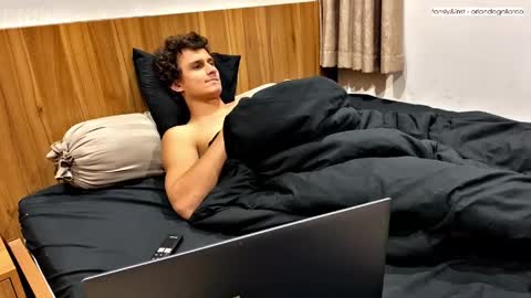 Fansly and Instagram -  online show from April 2026 09:39:33 PM