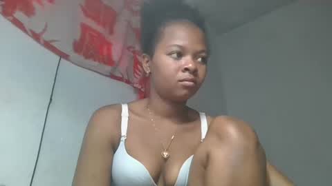 ornellahhh online show from October 2025 10:15:02 AM