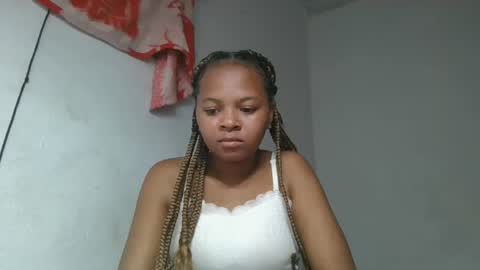 ornellahhh online show from October 2025 06:30:02 PM