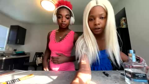 osanam04 online show from June 2026 11:06:01 PM
