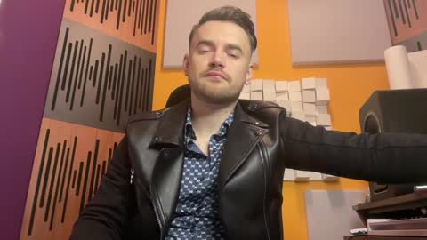 Oscar Steel Savage online show from February 2025 07:20:02 PM