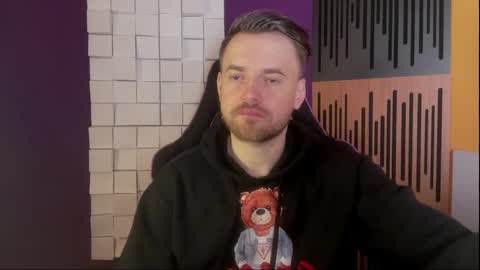 Oscar Steel Savage online show from February 2025 08:00:01 PM