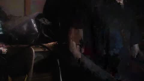OsoFroze online show from September 2025 02:22:01 AM