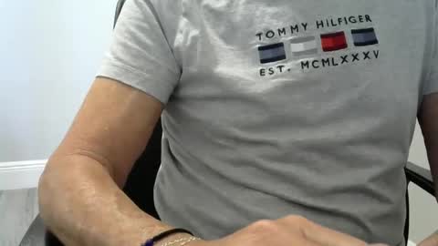 Ossi online show from February 2025 04:00:02 PM