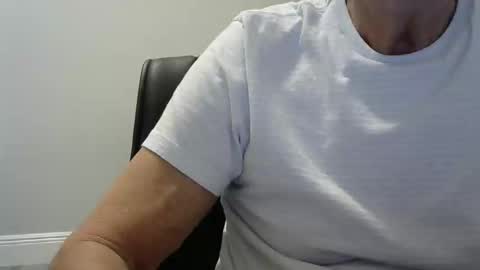 Ossi online show from February 2026 04:08:02 AM