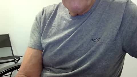 Snapshot of ossibottom chatting on May 2026 08:24:02 PM Ossi online show from May 2026 08:24:02 PM