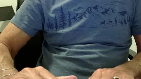 Snapshot of ossibottom chatting on May 2026 01:45:01 AM Ossi online show from May 2026 01:45:01 AM