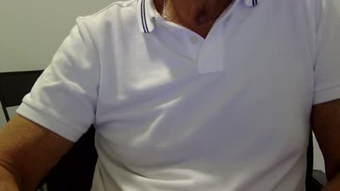 Snapshot of ossibottom chatting on June 2026 01:25:02 AM Ossi online show from June 2026 01:25:02 AM