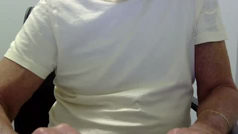 Snapshot of ossibottom chatting on July 2026 02:33:02 AM Ossi online show from July 2026 02:33:02 AM