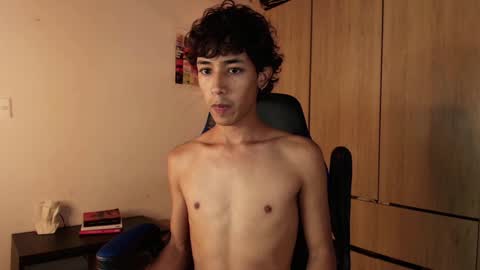 ostin 18hot online show from January 2025 12:27:01 AM