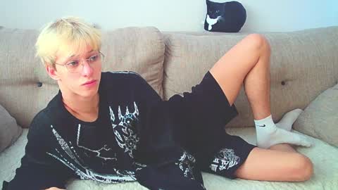 Ostin online show from December 2024 08:30:02 AM