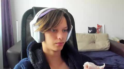 Ostin online show from October 2025 07:21:02 AM