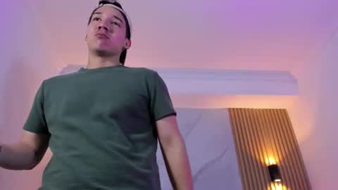 Otto Andrew online show from March 2026 07:53:01 PM