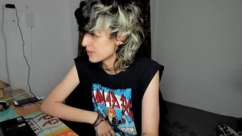 Otto 3 online show from February 2025 04:03:01 AM