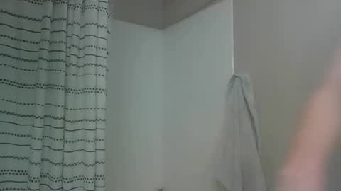 ouioui689 online show from March 2026 06:57:01 PM