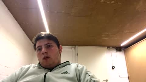 outflayd online show from December 2025 03:07:01 PM