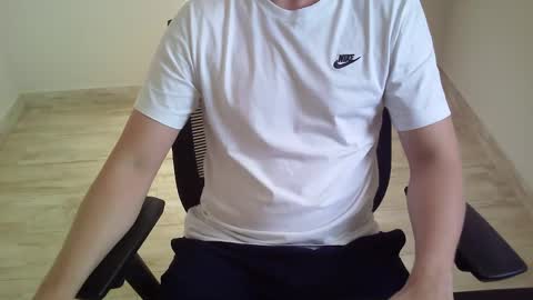 outroemail1807 online show from April 2026 07:36:01 PM