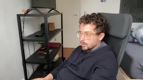 ovidius96 online show from September 2025 12:18:01 PM