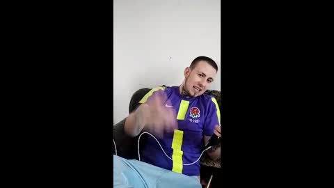 Owen kayz online show from April 2026 06:04:02 PM