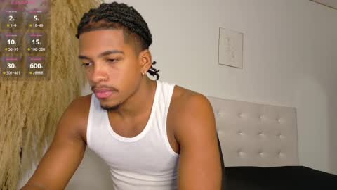 Snapshot of owen_222 chatting on May 2026 05:59:01 AM Owen online show from May 2026 05:59:01 AM