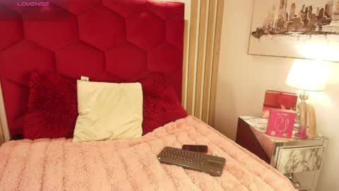 Owen online show from April 2026 04:21:02 AM