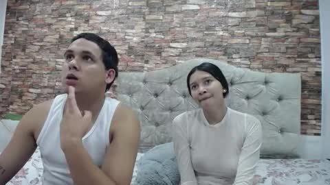 Snapshot of owenandrosecs chatting on December 2025 04:05:01 PM Owen and Rose online show from December 2025 04:05:01 PM