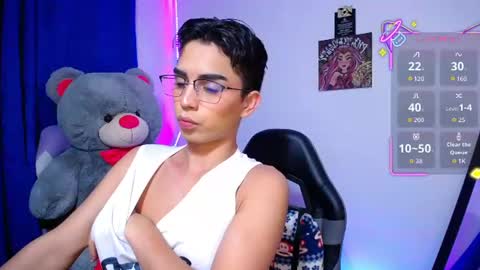 Snapshot of owenblue__ chatting on June 2026 07:00:01 AM Owen Independent model online show from June 2026 07:00:01 AM
