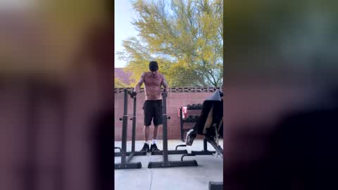 ozzie322516 online show from April 2026 02:00:01 AM