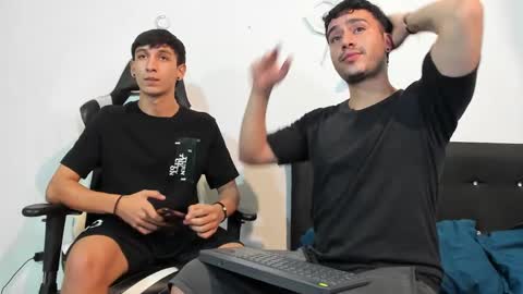 Snapshot of p_jhon chatting on December 2024 10:45:01 PM P online show from December 2024 10:45:01 PM