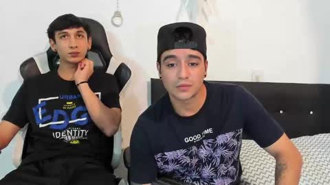 Snapshot of p_jhon chatting on January 2025 11:43:01 PM P online show from January 2025 11:43:01 PM