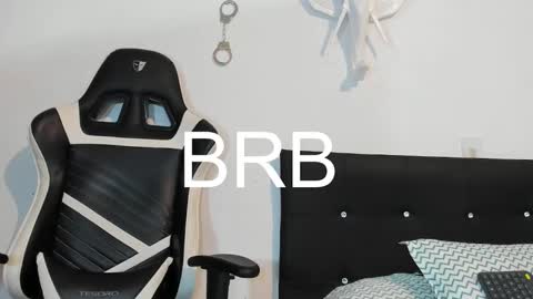 Snapshot of p_jhon chatting on January 2025 12:16:01 AM P online show from January 2025 12:16:01 AM