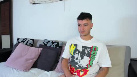 Snapshot of p_jhon chatting on September 2025 12:33:02 AM P online show from September 2025 12:33:02 AM